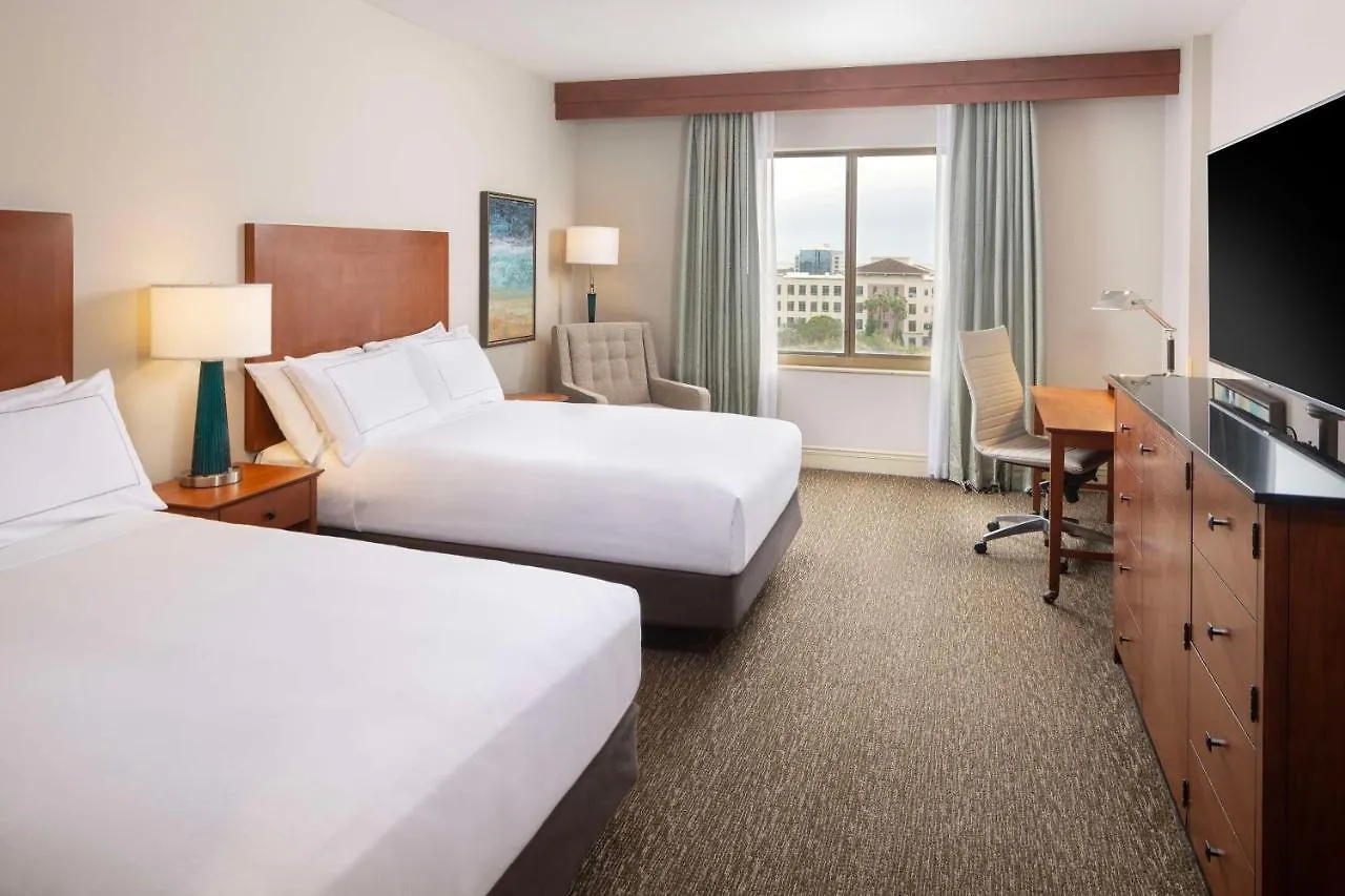 Hilton St. Petersburg Carillon Park Hotel