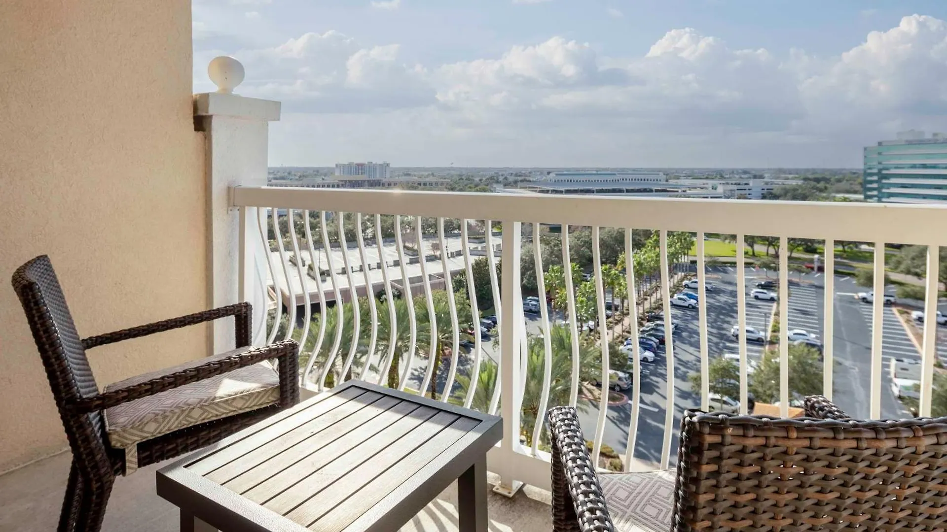 Hilton St. Petersburg Carillon Park Hotel 4*,